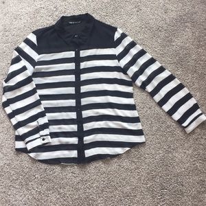 Stripped Long sleeve button up.